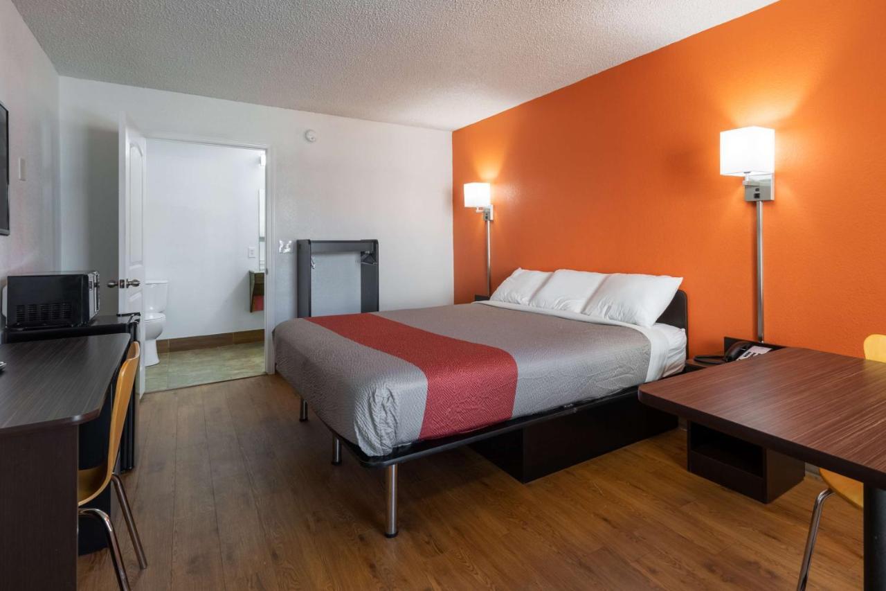 Motel 6-Bryan, Tx - University Area エクステリア 写真