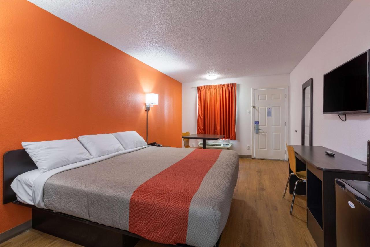 Motel 6-Bryan, Tx - University Area エクステリア 写真